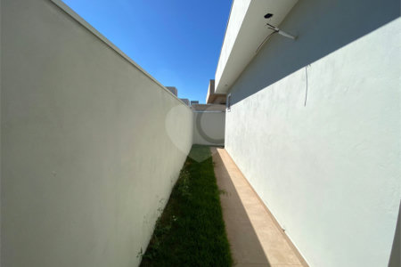 Casa térrea para venda no condomínio Residencial Quebec
