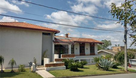 Casa à venda com 7 quartos, sendo 4 suítes,  no condomínio Estância Marambaia, Vinhedo - SP