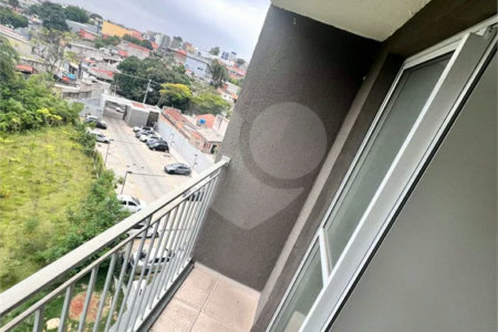 Apartamento com 2 dormitórios , à venda em Itaquera.