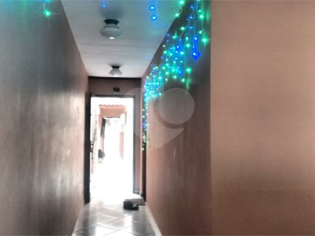 Sobrado à venda com 3 quartos, sendo 1 suíte,  em Vila Galvão, Guarulhos, SP
