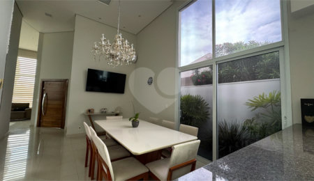Casa à venda com 3 suítes no condomínio Residencial Quebec, São Carlos - SP