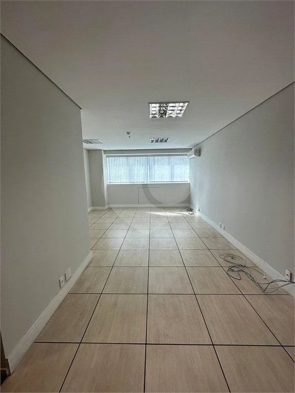 Sala à venda em Jardim Vazani, São Paulo, SP