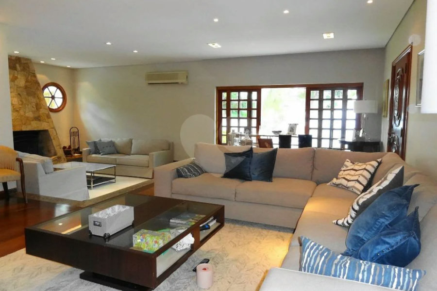 CASA TÉRREA ALTO PADRÃO NO TREMEMBE