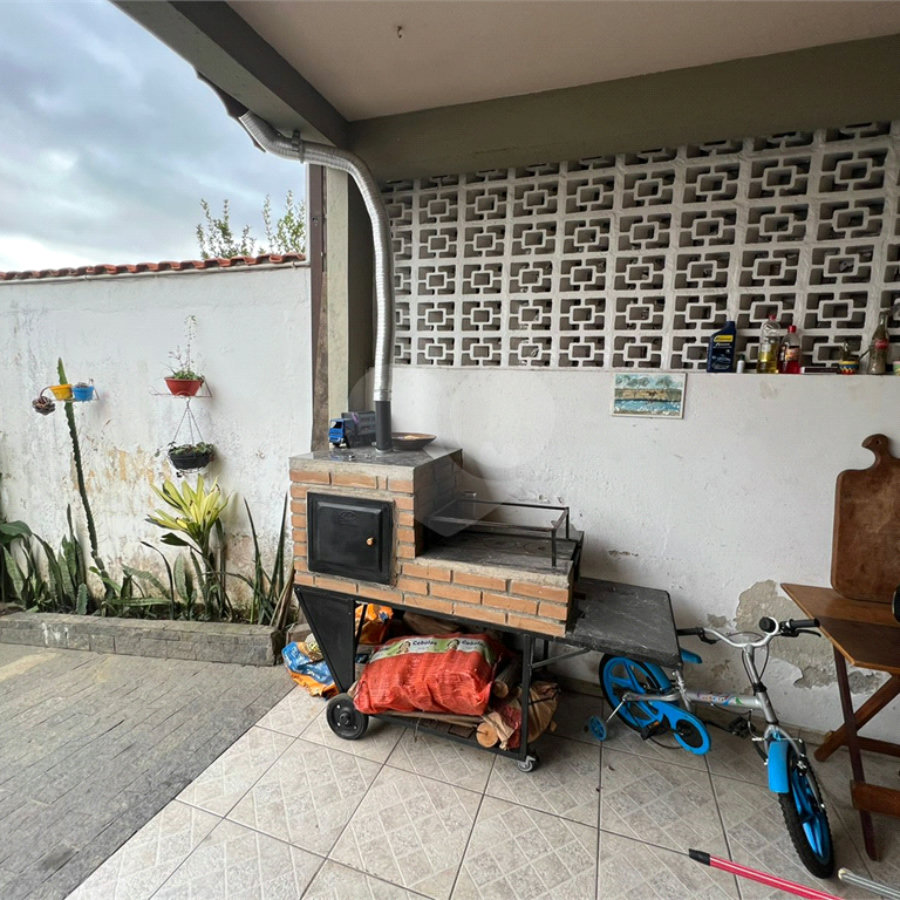 EXCELENTE CASA NA PONTE GRANDE- MOGI DAS CRUZES COM 4 DORMITORIOS E 4 VAGAS DE GARAGEM