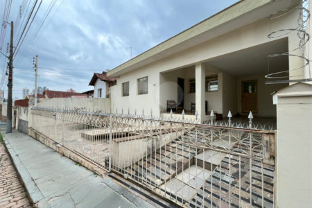Casa a venda na Cidade Jardim com 3 dormitorios e 1 suite