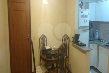 Apartamento no Condomínio Residencial Piet Mondrian.
