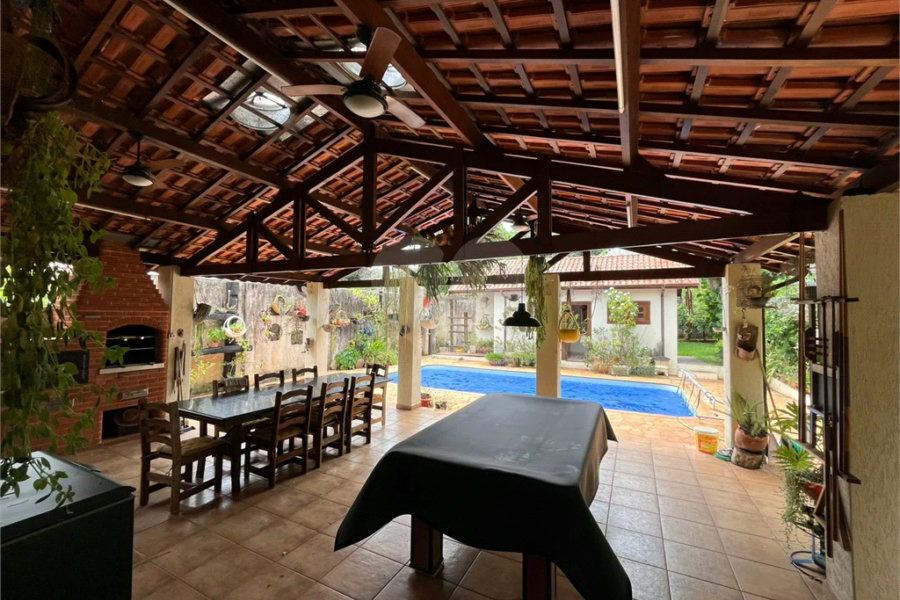Chácara Espaçosa no Santa Rita com Área Gourmet, Sauna e Árvores Frutíferas