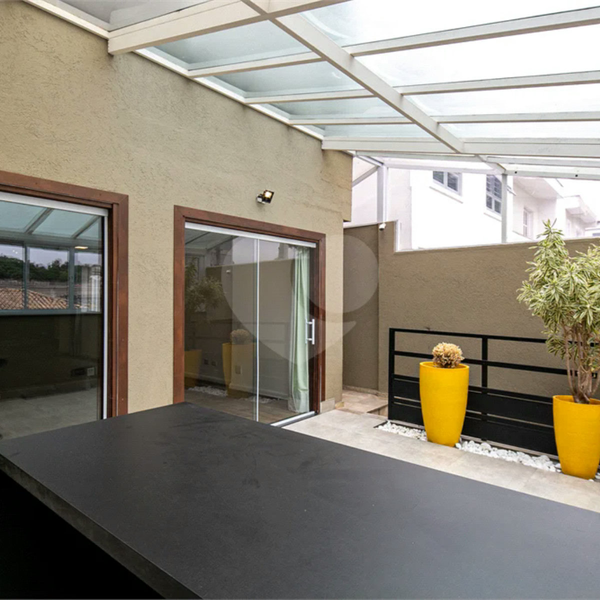 Casa moderna com varanda gourmet com 3 quartos sendo 1 suíte 3 vagas no Campo Belo - São Paulo - SP