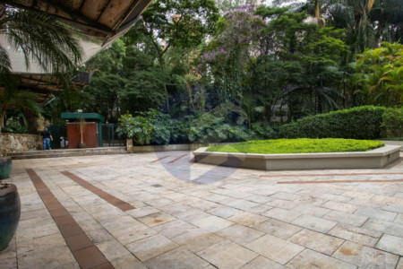 Duplex à venda com 2 quartos, sendo 2 suítes, em Jardim Londrina, São Paulo - SP