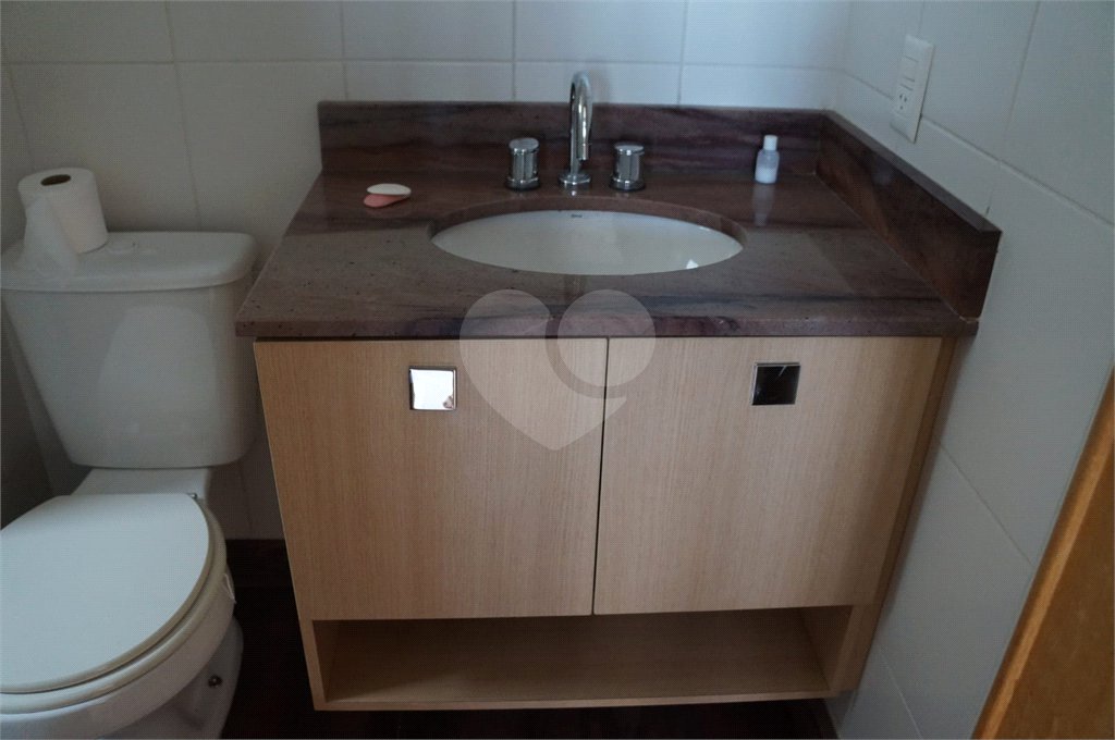 Apartamento de 142m² no Ipiranga com 3 dormitórios, 3 suítes e 3 vagas de garagem.