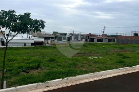 Terreno a venda no Condomínio Monte das Araucárias