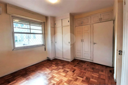 Sobrado à venda ou para alugar com 3 quartos, sendo 2 suítes, em Brooklin, São Paulo, SP