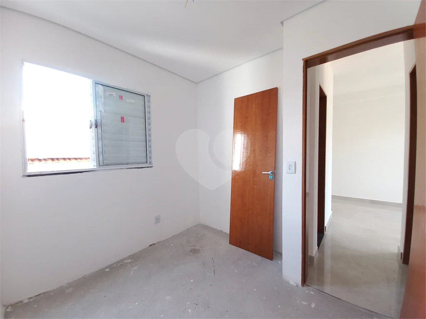 Apartamento Novo com 2 Dormitórios, Vaga e Quintal Privativo na Vila Isolina Mazzei