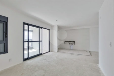 Apartamento à venda com 3 quartos, sendo 1 suíte,  em Alto da Boa Vista, São Paulo, SP