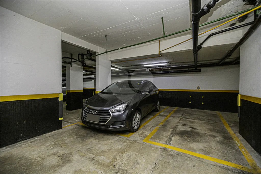 Apartamento á venda em Higienópolis com 212m² 3 dormitórios 1 suíte 2 vagas