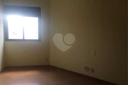 Apartamento para alugar com 3 quartos, sendo 1 suíte, em Brooklin, São Paulo, SP