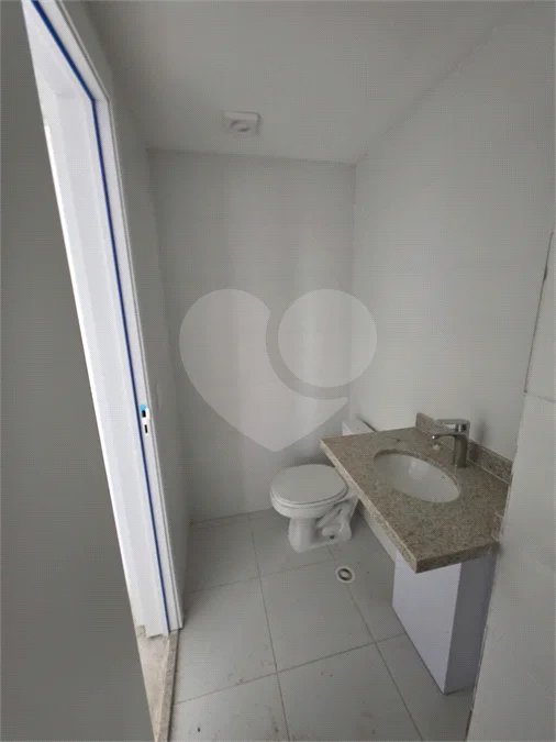 46 m², 2 dormitórios, suíte e lazer completo no rooftop, próximo ao metrô