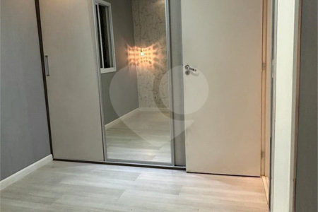 Apartamento MOBILIADO à venda. ÓTIMA OPORTUNIDADE!