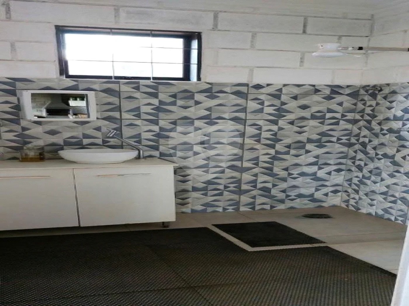 Chácara à venda com 4 quartos, sendo 1 suíte,  em Jardim dos Ipês, Brodowski, SP