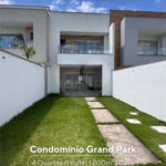 Casa duplex com 4 quartos, piscina e área gourmet, em condomínio com lazer completo e localização estratégica ao lado do Park Shopping.