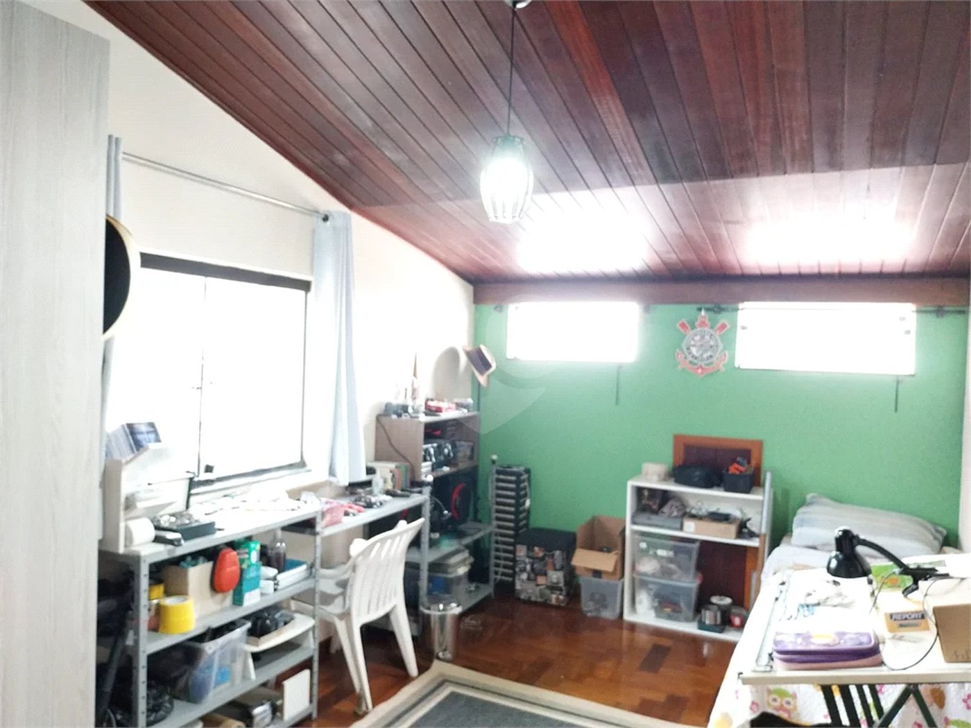 Casa com 324m², 4 dormitórios, sendo 1 suíte, 4 vagas, à venda no Jardim Las Vegas em Santo André.