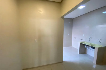 Casa à venda com 3 quartos, sendo 1 suíte,  em Catumbi, Balsas, MA