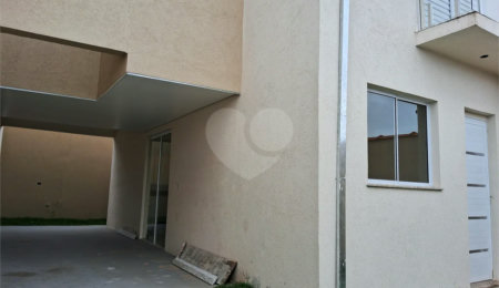 Casa à venda com 3 quartos, sendo 1 suíte,  em Jardim Bandeirantes, Poços de Caldas, MG