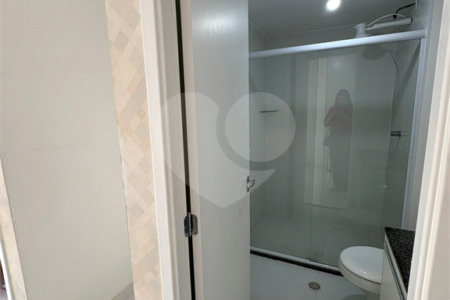 Apartamento à Venda na Rua Catumbi – 33m²