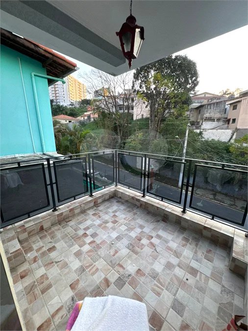Sobrado com 3 quartos 1 suíte e 6 vagas de garagem no Jardim Guapira