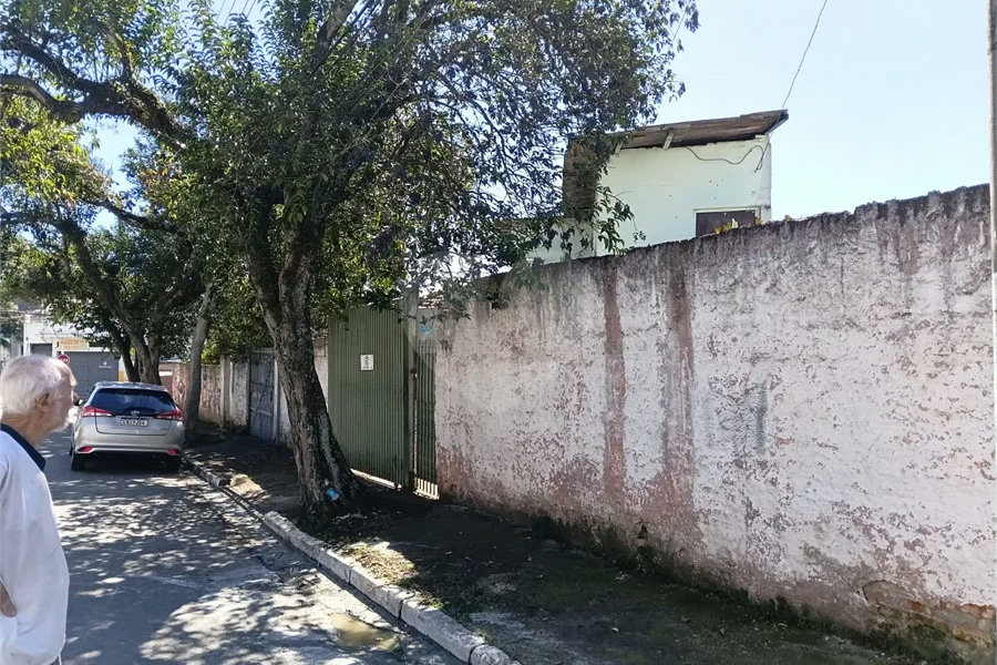 TERRENO ESQUINA A VENDA COM 3 CASAS + GARAGENS NO JABAQUARA / OU ALUGA CASA PRINCIPAL