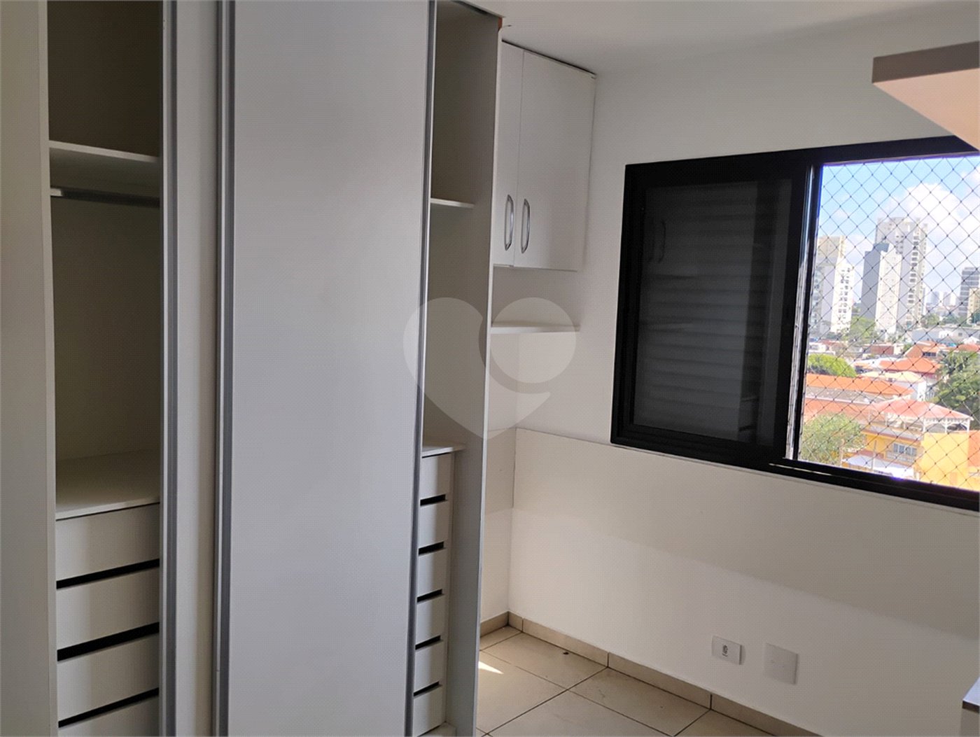 Vende-se apartamento na Vila Mascote