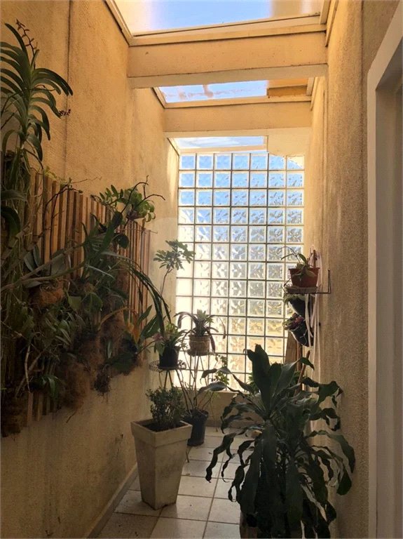 Sobrado à venda com 4 quartos, sendo 1 suíte, em Vila Prudente, São Paulo, SP