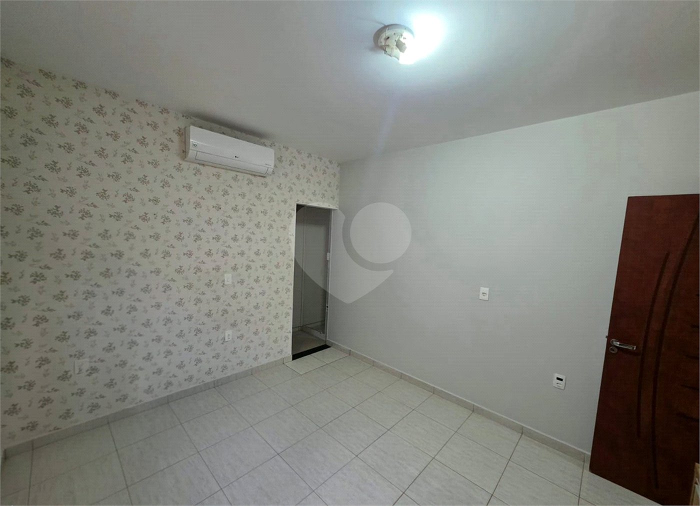 Sobrado 3 quartos 1 suíte e área de lazer