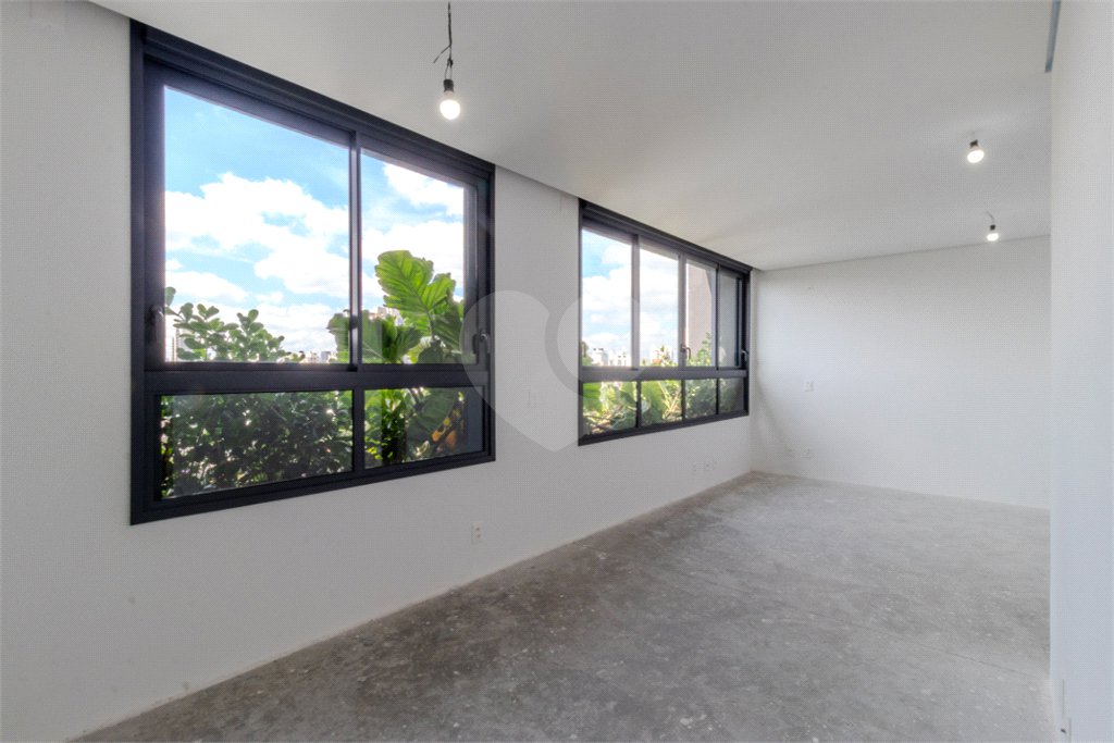 Apartamento à venda com 3 suítes em Campo Belo, São Paulo, SP