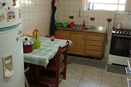 Casa à venda com 6 quartos, sendo 2 suítes, em Parque São George, Cotia, SP
