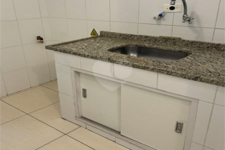 Apartamento Paraíso para locação