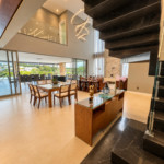 Casa nova no Saint Patrick com 926 m², 5 suítes, elevador e piscina aquecida, saúna em Sorocaba