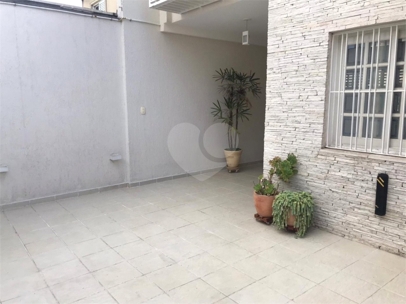 Casa Sobrado à venda no Planalto Paulista de 153m² com 3 dormitórios e 2 vagas
