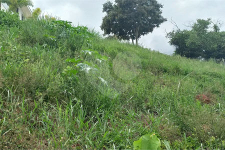 Terreno à venda no condomínio Jardim Primavera, Louveira - SP