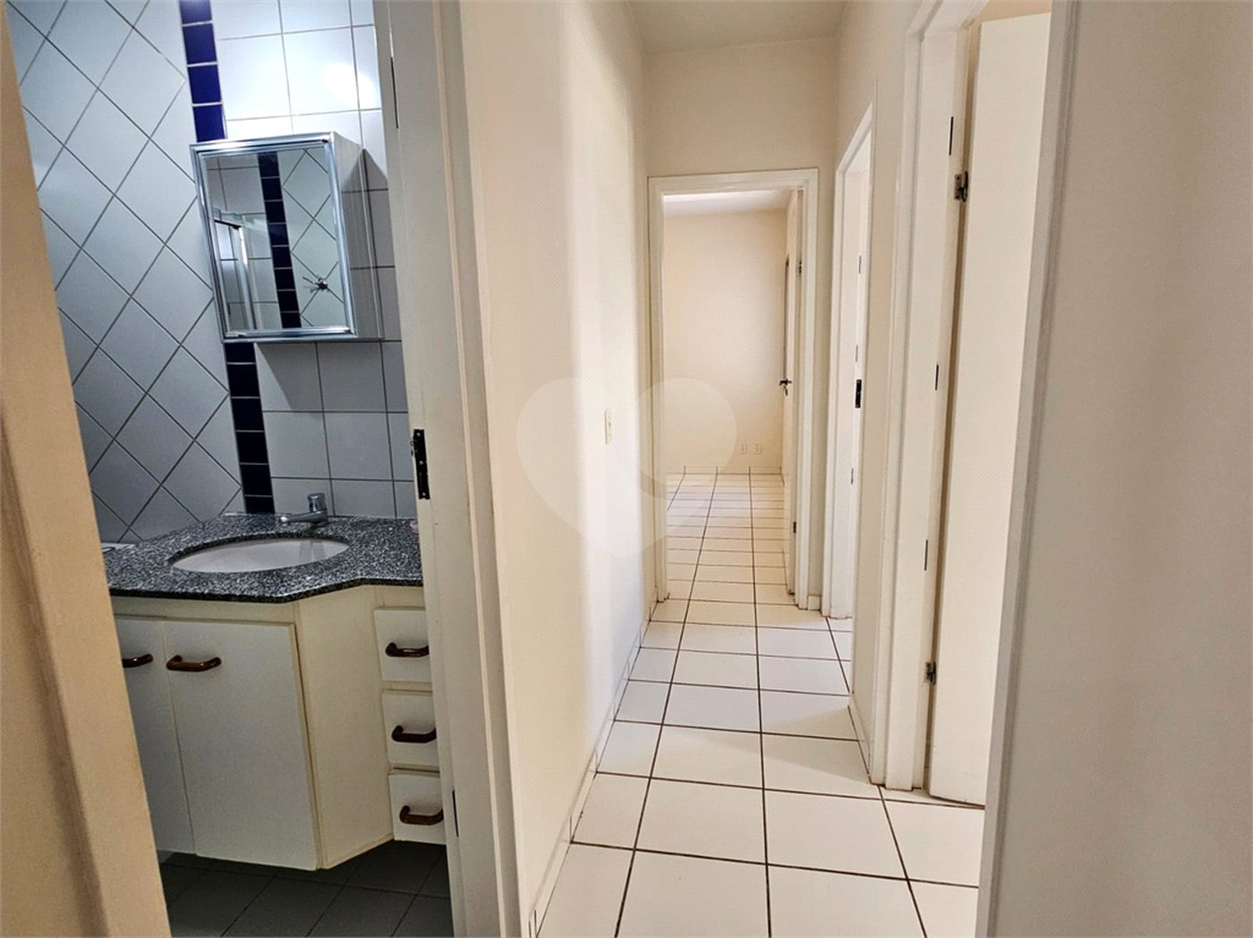 Apartamento com 3 dormitórios à venda no centro de São Carlos