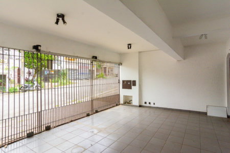 Sobrado à venda 187m² com 5 quartos, sendo 2 suítes, em Conjunto Residencial Butantã próximo à USP