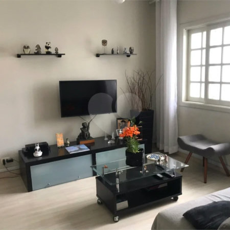 Casa Sobrado à venda no Planalto Paulista de 153m² com 3 dormitórios e 2 vagas