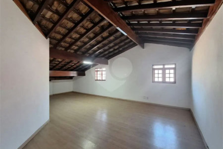 Sobrado à venda com 3 suítes em Condomínio Residencial Terras do Caribe, Valinhos, SP