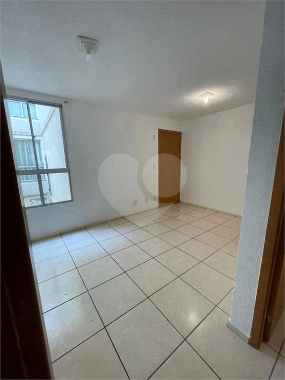 Apartamento no Condomínio Monte Everest.