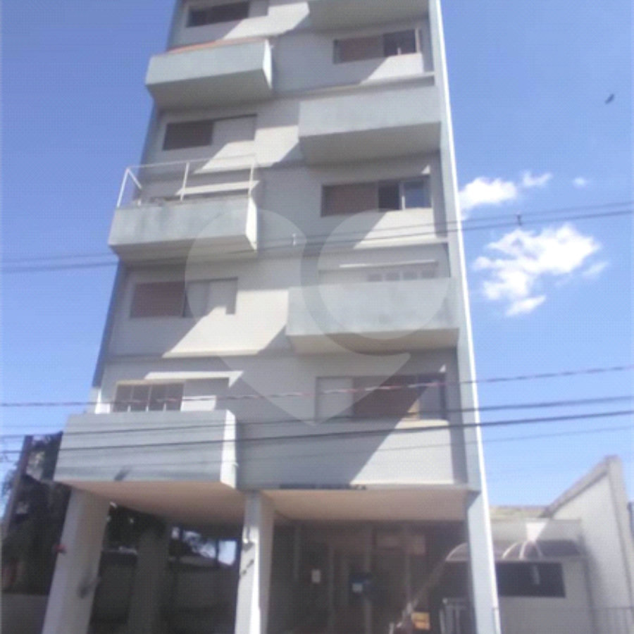 Apartamento no Condomínio Vila Rica.