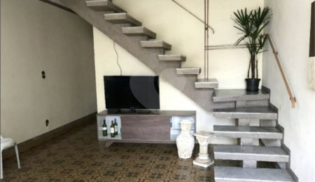 Sobrado à venda com 3 quartos em Bosque da Saúde, São Paulo, SP