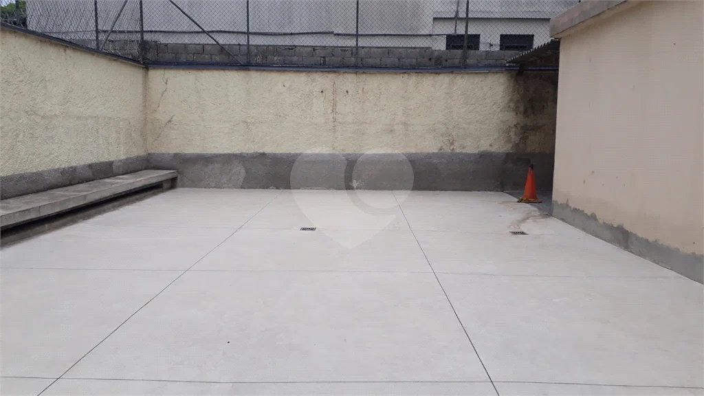 Venda apartamento 2 dormitórios, vaga de garagem fixa, lazer completo. Campo Belo. SP.