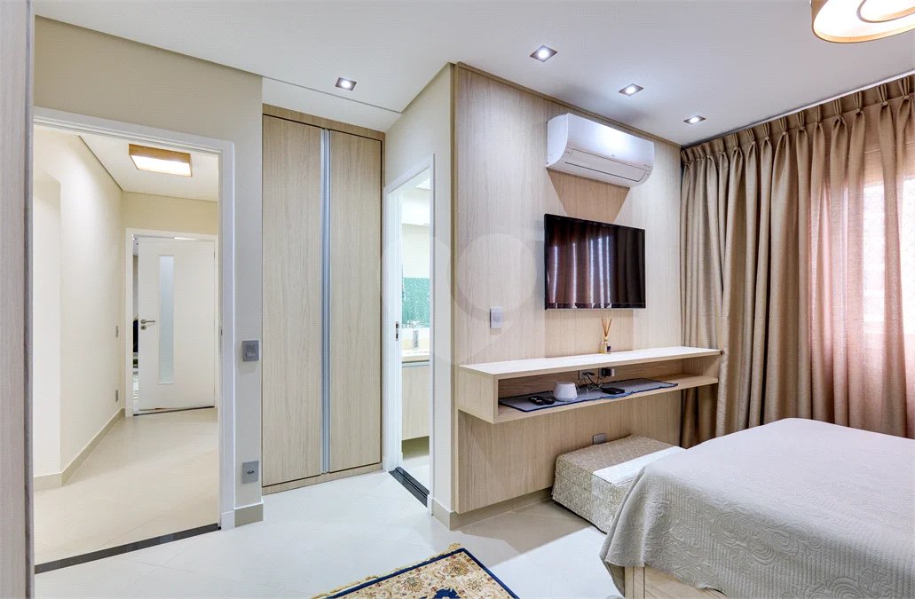 Apartamento à venda com 3 suítes em Jardim Marajoara, São Paulo, SP