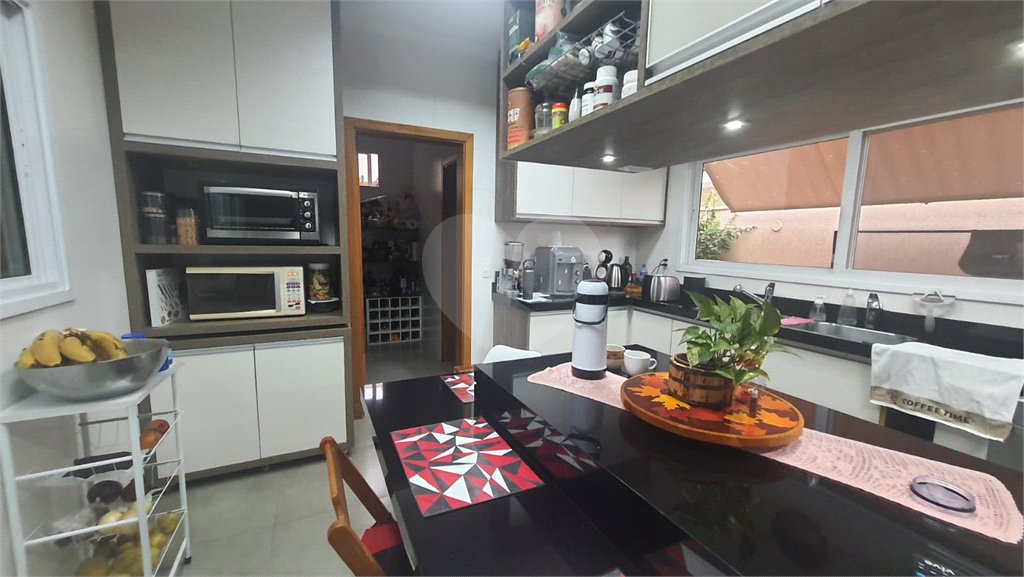 Casa no condomínio Damha II á venda!