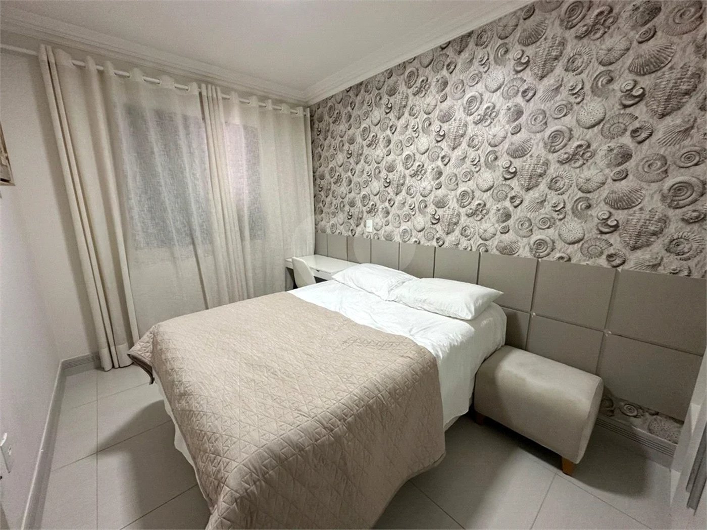 Apartamento à venda com 3 quartos, sendo 1 suíte, em Riviera de São Lourenço, Bertioga, SP
